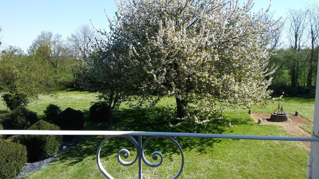 Manoir De Vilaines Varennes  ภายนอก รูปภาพ