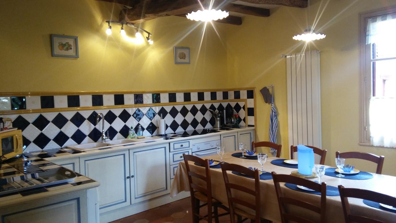 Manoir De Vilaines Varennes  ภายนอก รูปภาพ