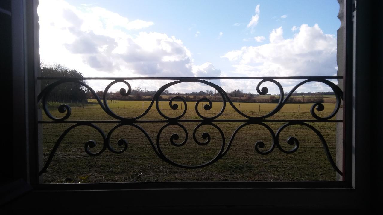 Manoir De Vilaines Varennes  ภายนอก รูปภาพ