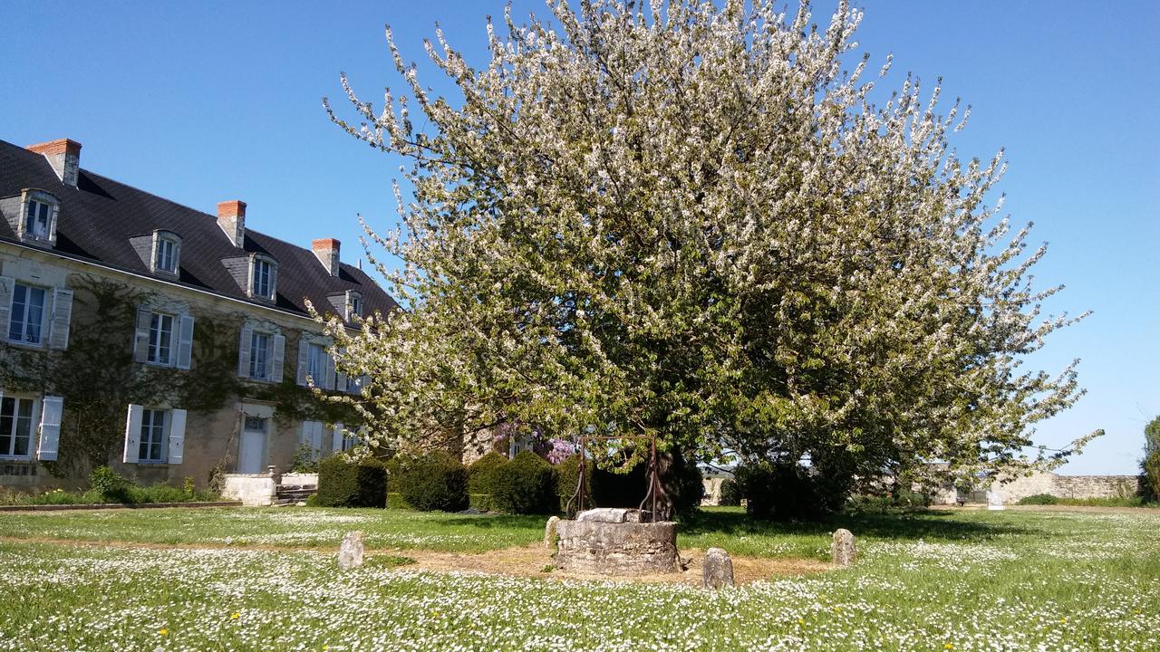 Manoir De Vilaines Varennes  ภายนอก รูปภาพ